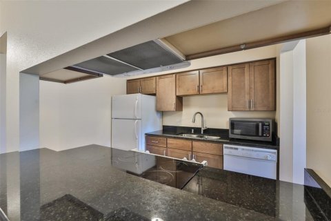 Appartement à louer à Seffner, Floride: 2 chambres, 83.61 m2 № 2345229 - photo 14