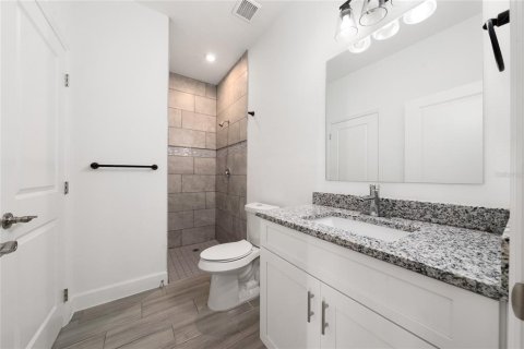 Adosado en venta en Davenport, Florida, 4 dormitorios, 171.31 m2 № 2206403 - foto 10