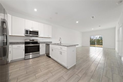 Adosado en venta en Davenport, Florida, 4 dormitorios, 171.31 m2 № 2206403 - foto 2