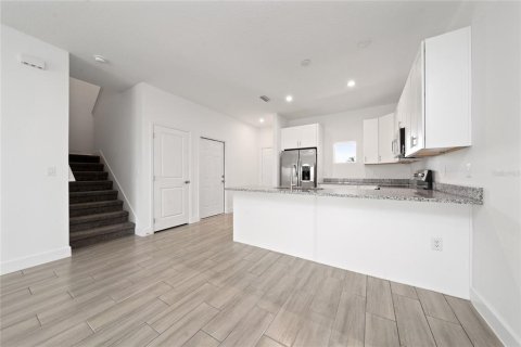 Adosado en venta en Davenport, Florida, 4 dormitorios, 171.31 m2 № 2206403 - foto 4