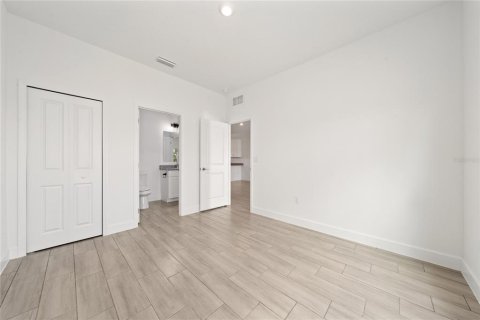 Adosado en venta en Davenport, Florida, 4 dormitorios, 171.31 m2 № 2206403 - foto 8