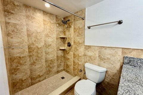 Apartment in Miami, Florida 2 bedrooms, 108.7 sq.m. № 1944221 - photo 13