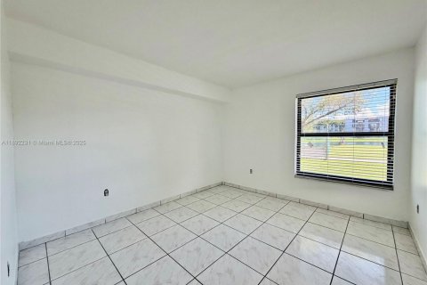 Apartment in Miami, Florida 2 bedrooms, 108.7 sq.m. № 1944221 - photo 10