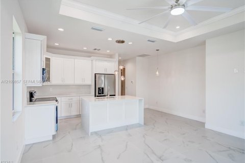 Villa ou maison à vendre à Cape Coral, Floride: 2 chambres, 118.17 m2 № 2431360 - photo 7