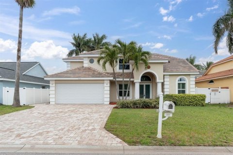 Villa ou maison à Tierra Verde, Floride 3 chambres, 206.24 m2 № 2223820