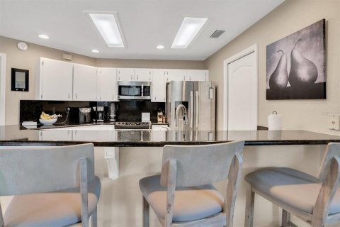 Villa ou maison à vendre à Tierra Verde, Floride: 3 chambres, 206.24 m2 № 2223820 - photo 15