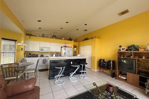House in Pembroke Pines, Florida 3 bedrooms, 169.18 sq.m. № 1891935 - photo 14