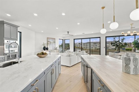 Villa ou maison à vendre à South Pasadena, Floride: 5 chambres, 411.93 m2 № 2398990 - photo 4