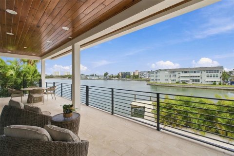 Villa ou maison à vendre à South Pasadena, Floride: 5 chambres, 411.93 m2 № 2398990 - photo 21