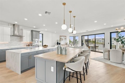 Villa ou maison à vendre à South Pasadena, Floride: 5 chambres, 411.93 m2 № 2398990 - photo 5
