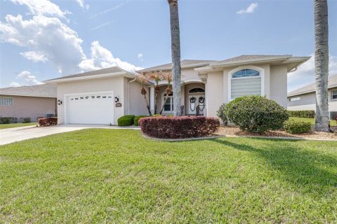 House in Lakeland, Florida 3 bedrooms, 188.22 sq.m. № 2233483