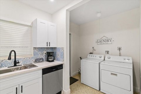 Villa ou maison à vendre à Miami, Floride: 3 chambres, 143.81 m2 № 1752493 - photo 17
