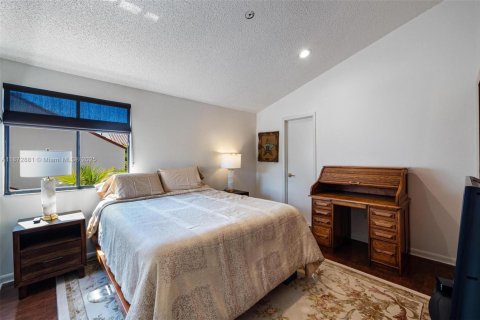 Villa ou maison à vendre à Miami, Floride: 3 chambres, 337.98 m2 № 1898067 - photo 26