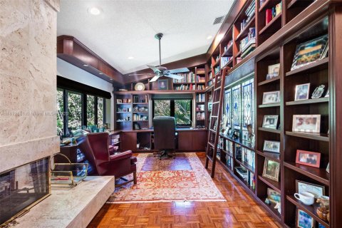 Villa ou maison à vendre à Miami, Floride: 3 chambres, 337.98 m2 № 1898067 - photo 17