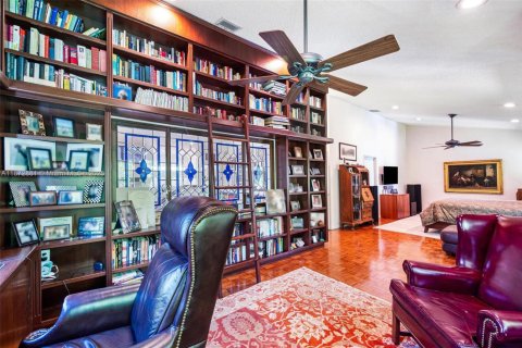 Villa ou maison à vendre à Miami, Floride: 3 chambres, 337.98 m2 № 1898067 - photo 18