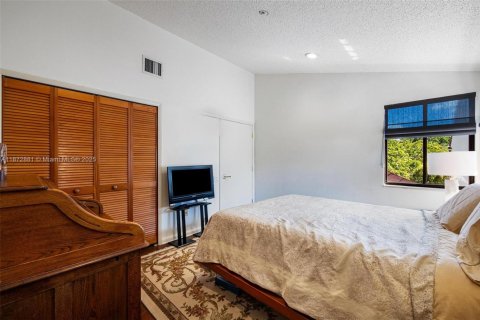 Villa ou maison à vendre à Miami, Floride: 3 chambres, 337.98 m2 № 1898067 - photo 27