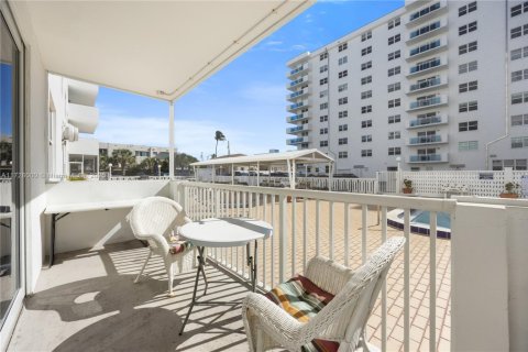 Copropriété à vendre à Hollywood, Floride: 1 chambre, 92.62 m2 № 1936111 - photo 22
