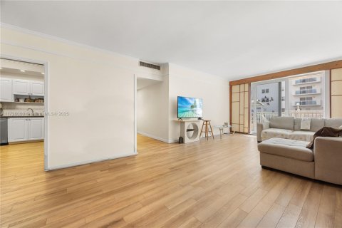 Copropriété à vendre à Hollywood, Floride: 1 chambre, 92.62 m2 № 1936111 - photo 13