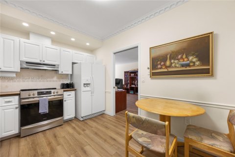 Copropriété à vendre à Hollywood, Floride: 1 chambre, 92.62 m2 № 1936111 - photo 10