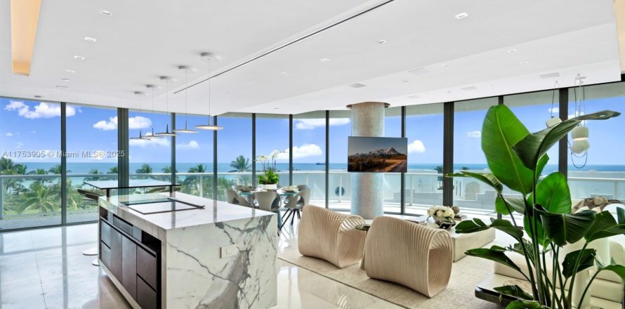 Condominio en Miami Beach, Florida, 3 dormitorios № 1860343