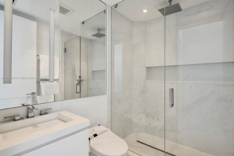 Condominio en venta en Miami Beach, Florida, 3 dormitorios, 233 m2 № 1860343 - foto 20