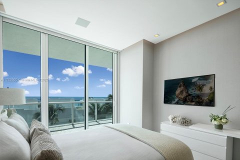 Condominio en venta en Miami Beach, Florida, 3 dormitorios, 233 m2 № 1860343 - foto 18