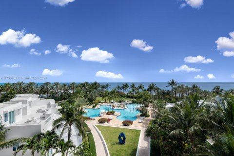 Condominio en venta en Miami Beach, Florida, 3 dormitorios, 233 m2 № 1860343 - foto 21
