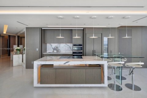 Condominio en venta en Miami Beach, Florida, 3 dormitorios, 233 m2 № 1860343 - foto 6
