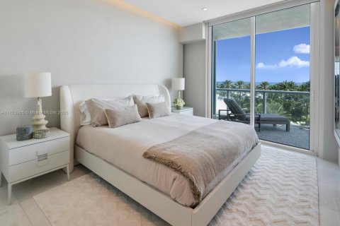 Condominio en venta en Miami Beach, Florida, 3 dormitorios, 233 m2 № 1860343 - foto 14