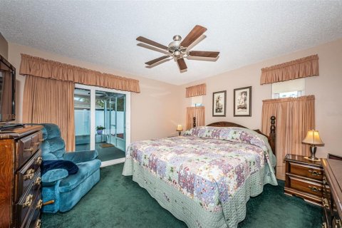 Casa en venta en Pinellas Park, Florida, 3 dormitorios, 128.11 m2 № 1885551 - foto 17