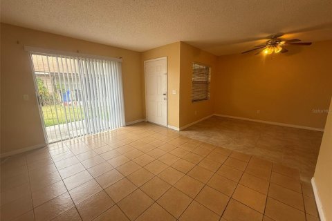 Apartamento en alquiler en Brandon, Florida, 2 dormitorios, 80.36 m2 № 1750158 - foto 18