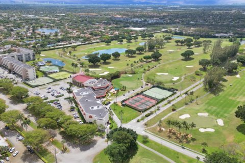 Copropriété à vendre à Pembroke Pines, Floride: 1 chambre, 74.32 m2 № 1738237 - photo 29