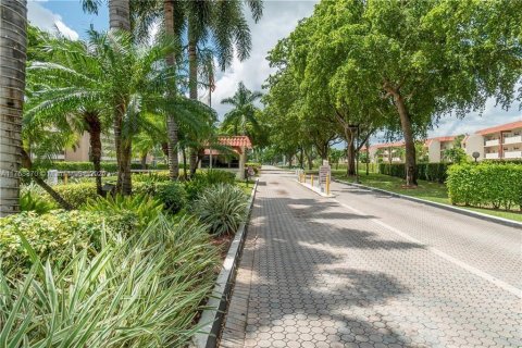 Copropriété à vendre à Pembroke Pines, Floride: 1 chambre, 74.32 m2 № 1738237 - photo 28