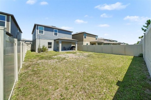 House in Zephyrhills, Florida 5 bedrooms, 205.96 sq.m. № 2223512 - photo 25