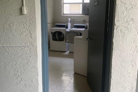 Copropriété à vendre à North Lauderdale, Floride: 1 chambre, 75.25 m2 № 1977680 - photo 14