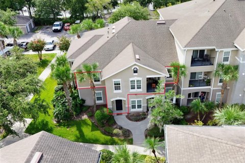 Condo in Orlando, Florida, 3 bedrooms № 2117472 - photo 6