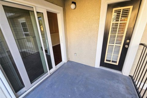 Condo in Orlando, Florida, 3 bedrooms № 2117472 - photo 14