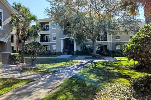 Condo in Orlando, Florida, 3 bedrooms № 2117472 - photo 3