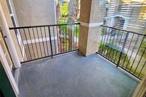 Condo in Orlando, Florida, 3 bedrooms № 2117472 - photo 12