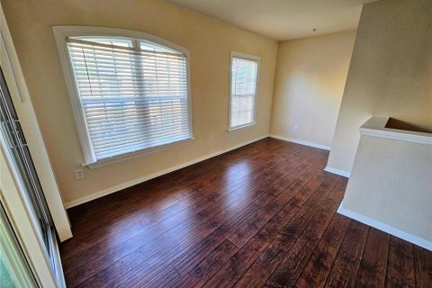 Condo in Orlando, Florida, 3 bedrooms № 2117472 - photo 11