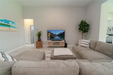 Villa ou maison à louer à Rotonda, Floride: 4 chambres, 178.74 m2 № 2097518 - photo 9