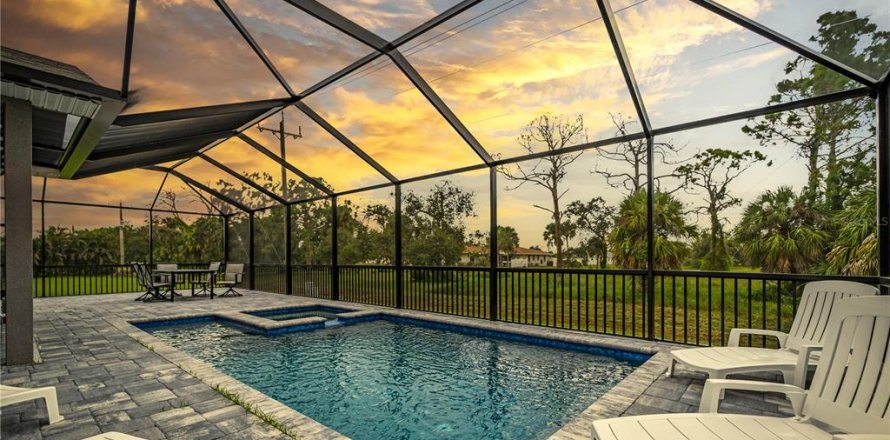 Villa ou maison à Rotonda, Floride 4 chambres, 178.74 m2 № 2097518