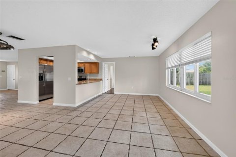 House in Bradenton, Florida 3 bedrooms, 163.69 sq.m. № 2227822 - photo 10