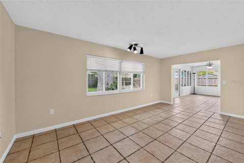House in Bradenton, Florida 3 bedrooms, 163.69 sq.m. № 2227822 - photo 11