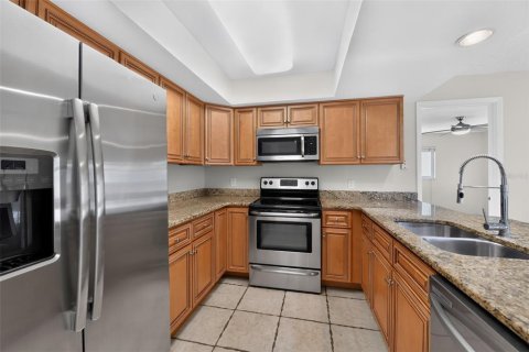 House in Bradenton, Florida 3 bedrooms, 163.69 sq.m. № 2227822 - photo 7