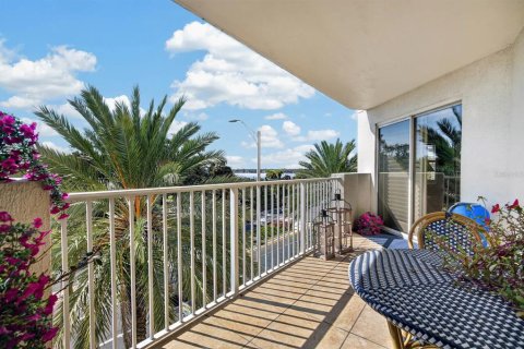 Condo in Ormond Beach, Florida, 3 bedrooms  № 2394403 - photo 13