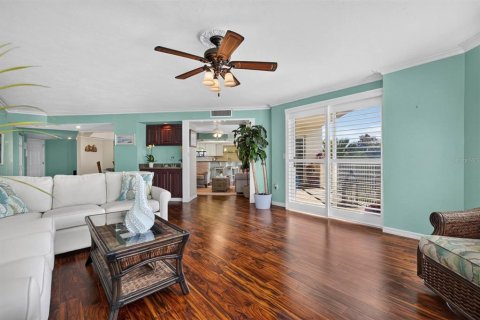 Condo in Ormond Beach, Florida, 3 bedrooms  № 2394403 - photo 10