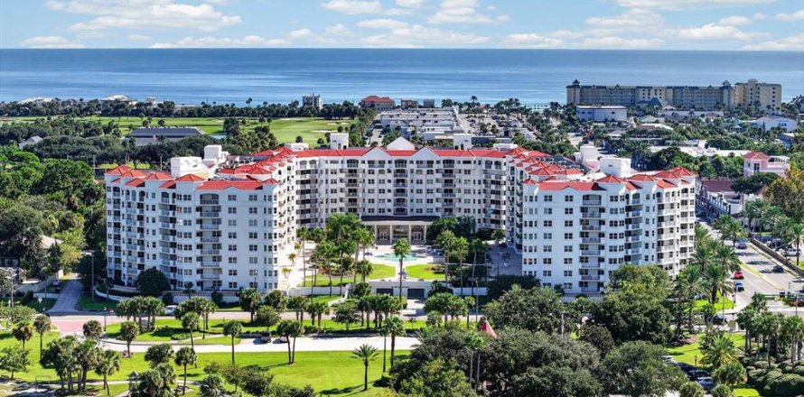 Condo in Ormond Beach, Florida, 3 bedrooms  № 2394403