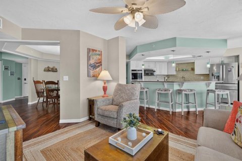 Condo in Ormond Beach, Florida, 3 bedrooms  № 2394403 - photo 19
