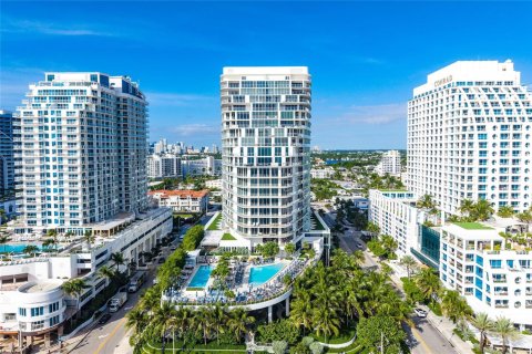 Condo in Fort Lauderdale, Florida, 3 bedrooms № 2081910 - photo 5